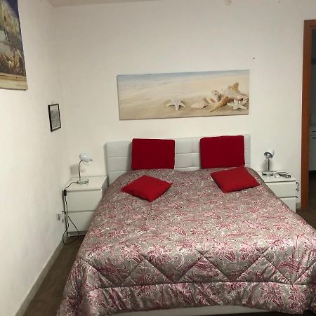 Arenada Private Rooms And Apartment Sud Cagliari Exterior foto
