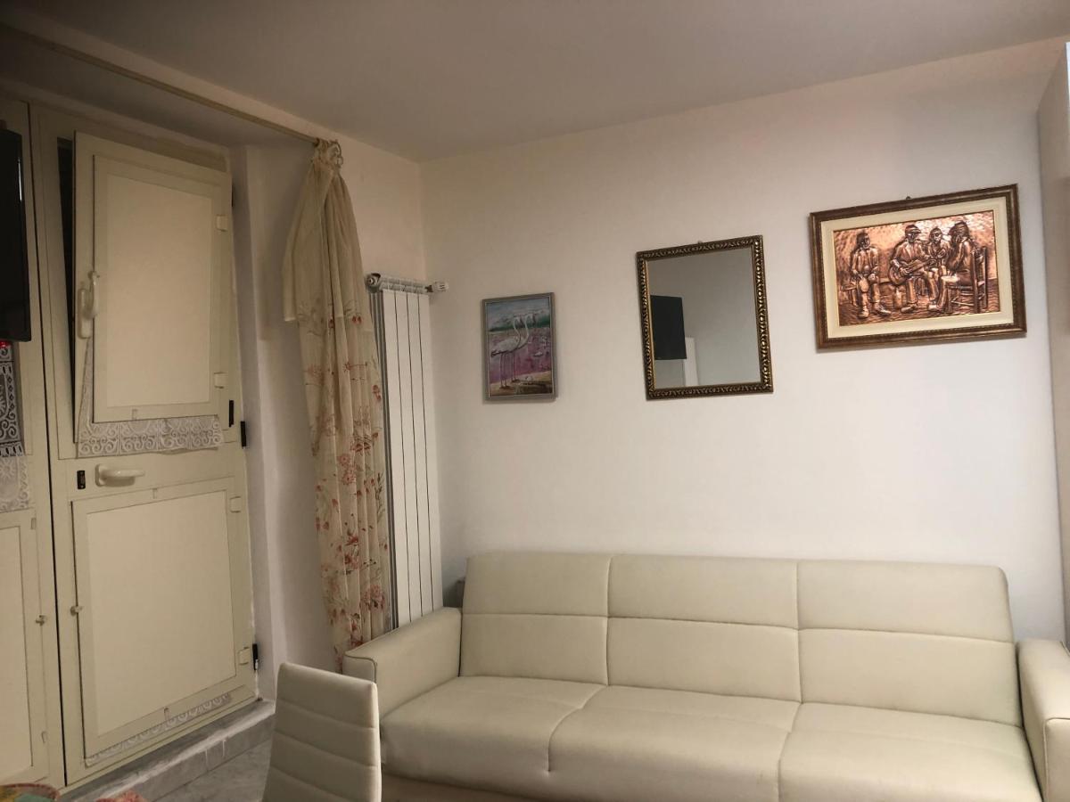 Arenada Private Rooms And Apartment Sud Cagliari Exterior foto