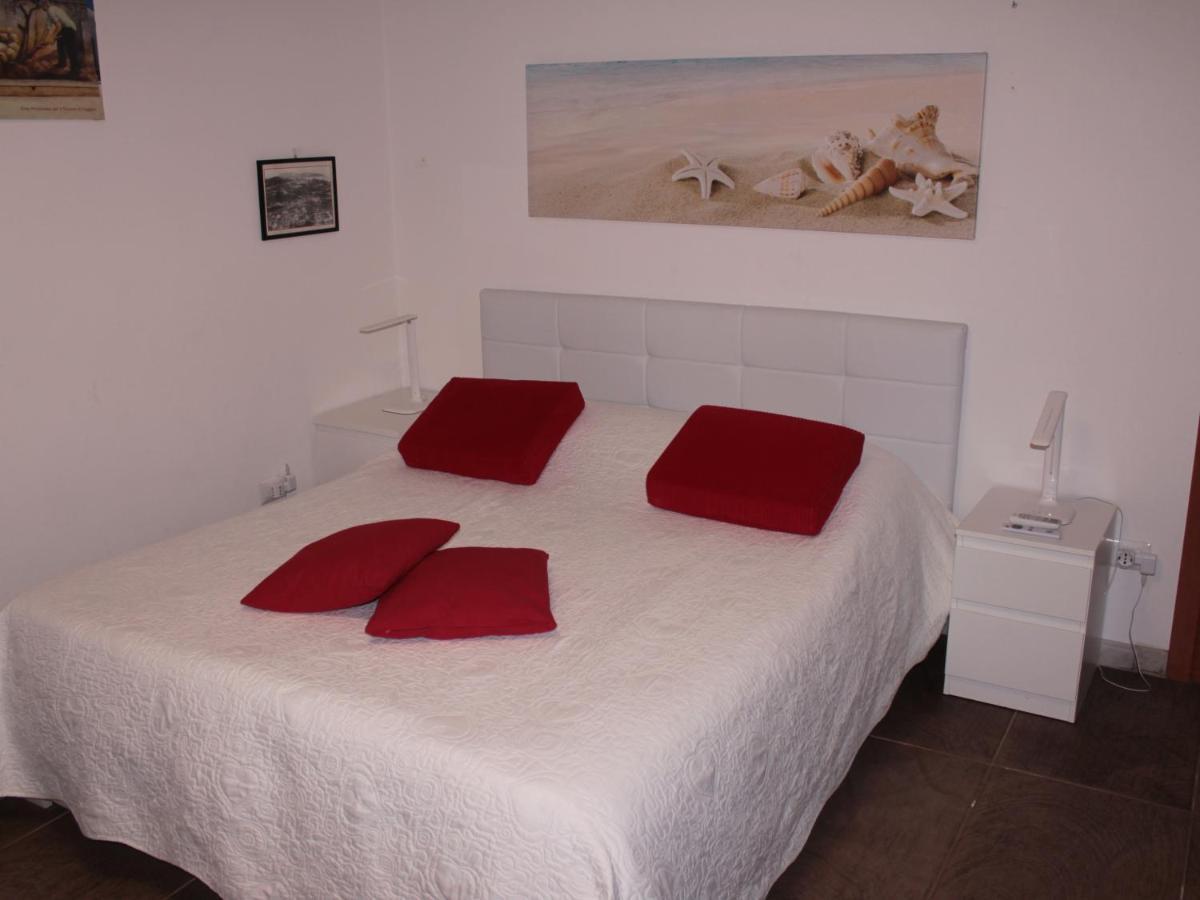 Arenada Private Rooms And Apartment Sud Cagliari Exterior foto