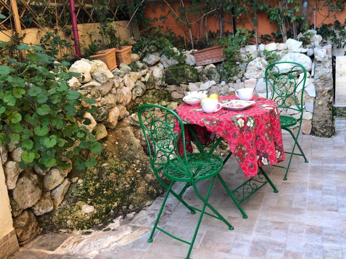 Arenada Private Rooms And Apartment Sud Cagliari Exterior foto